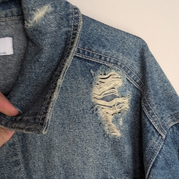 Zara Blue Denim Distressed Jeans Jacket with Lace-Up Details. Size Medium - Picture 5 of 10